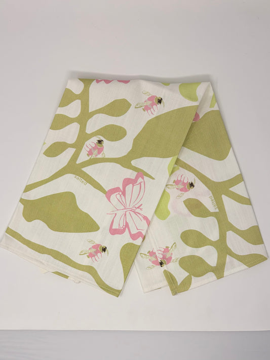 New Harbor Hand Towel - Grass