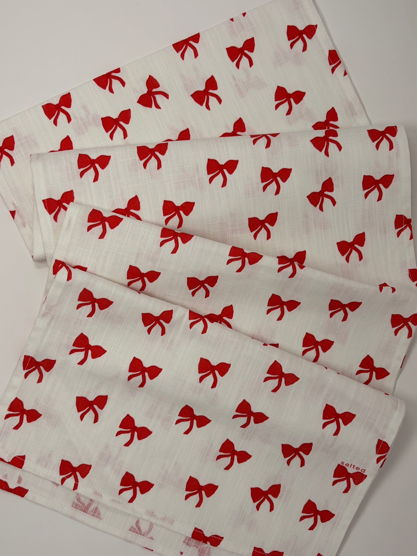 Bow Table Runner - Holly