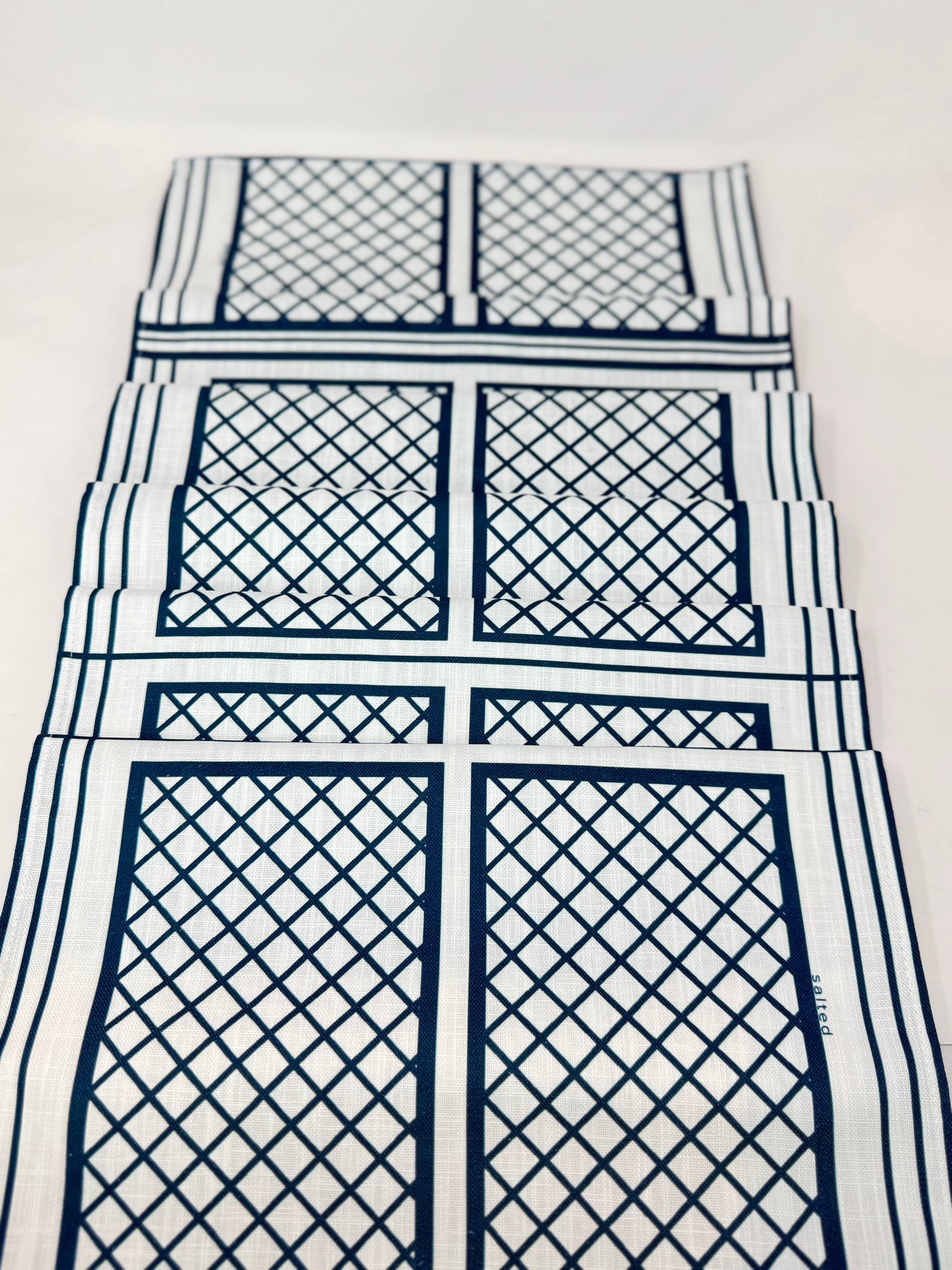 Lattice Tablerunner