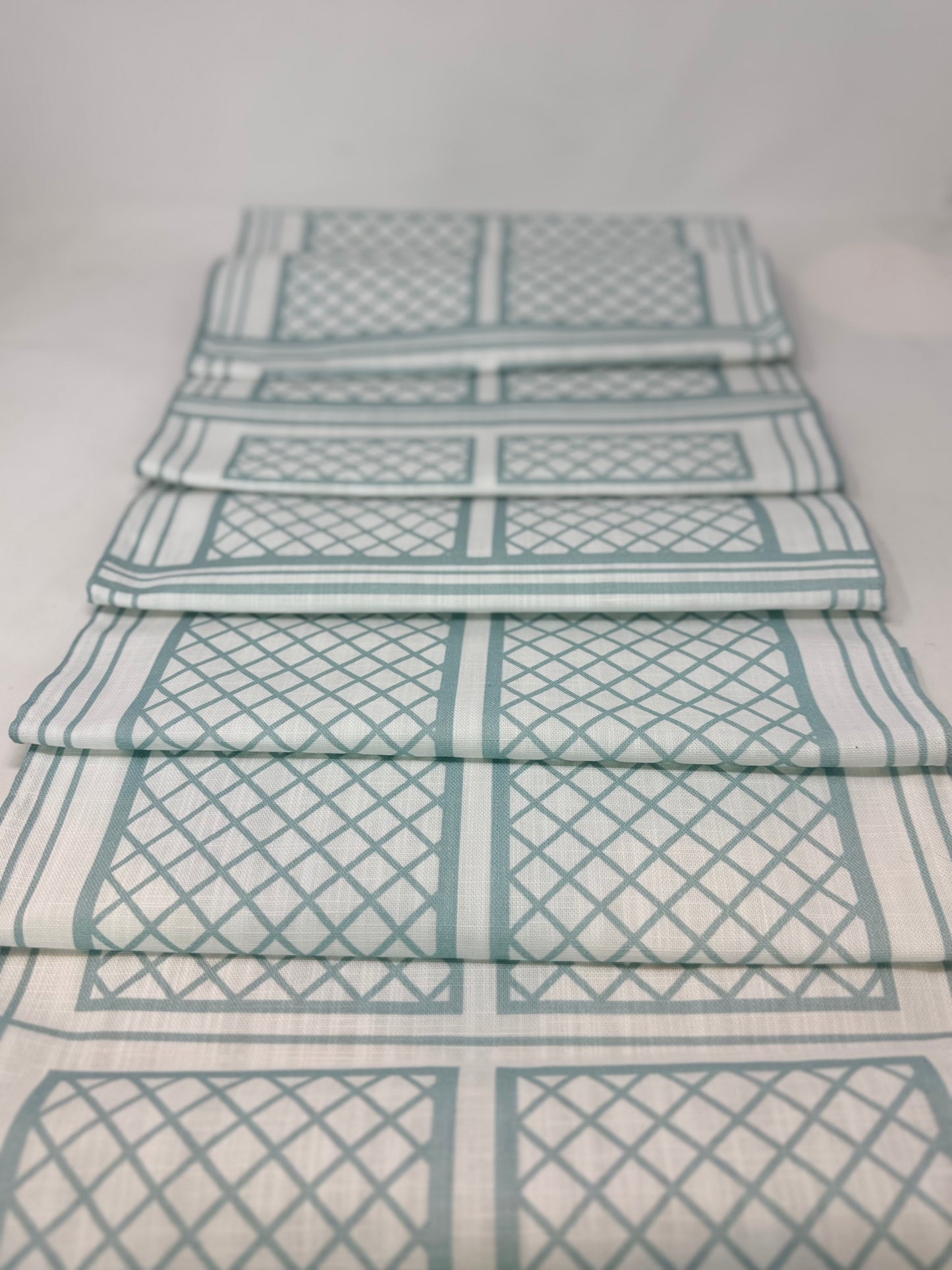 Lattice Tablerunner