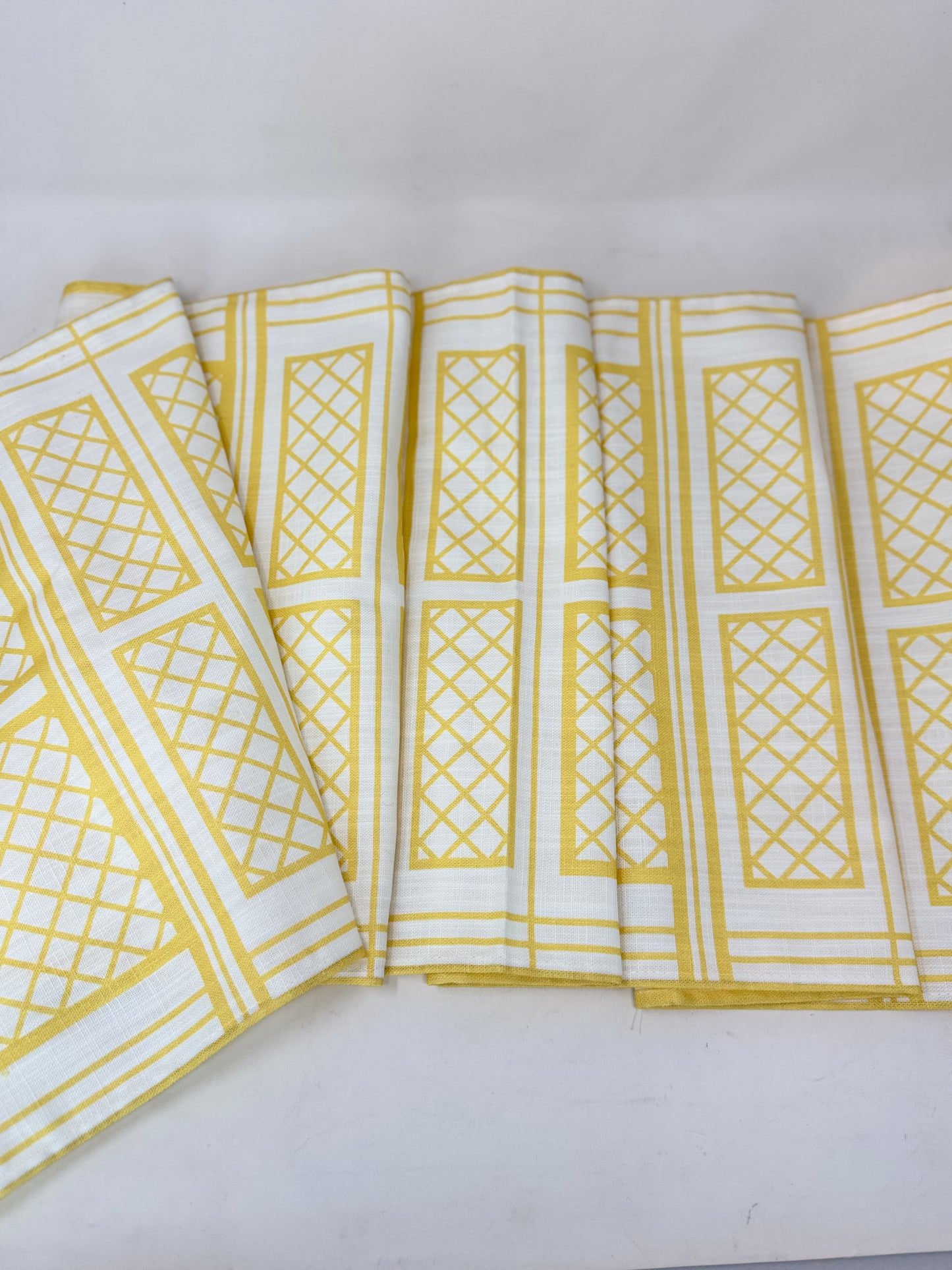 Lattice Tablerunner